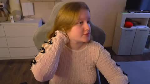 pinkiep1e online show from 04-23-26, 03:08