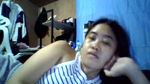Snapshot of pinkish_shine chatting on 07-14-26, 08:19 Hi its me shine online show from 07-14-26, 08:19