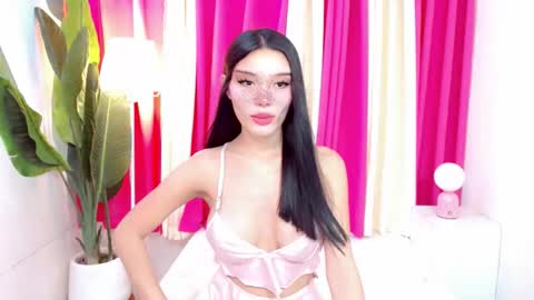Snapshot of pinkishdoll chatting on 03-26-26, 08:53 Kyline online show from 03-26-26, 08:53