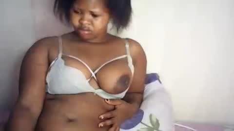pinkkitty001 online show from 07-01-26, 05:42