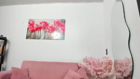 Snapshot of pinky_f00x chatting on 06-04-26, 07:42 pinky_f00x online show from 06-04-26, 07:42