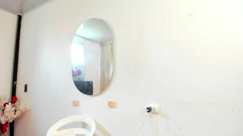 Snapshot of pinky_f00x chatting on 06-22-26, 07:22 pinky_f00x online show from 06-22-26, 07:22