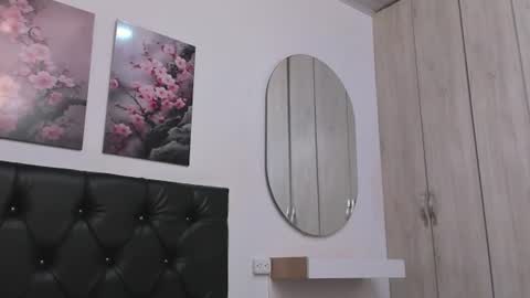 Snapshot of pinky_f00x chatting on 07-02-26, 07:20 pinky_f00x online show from 07-02-26, 07:20