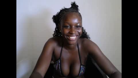 pinkykiki_247 online show from 04-18-26, 07:07