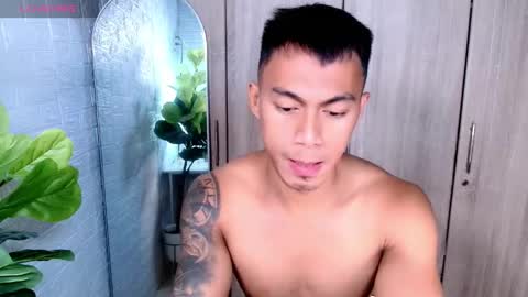 Snapshot of pinoymilker chatting on 04-18-26, 02:21 ethan online show from 04-18-26, 02:21