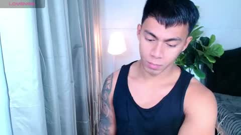 Snapshot of pinoymilker chatting on 06-17-26, 01:52 ethan online show from 06-17-26, 01:52
