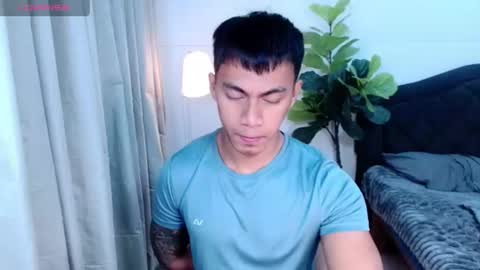 Snapshot of pinoymilker chatting on 06-22-26, 02:35 ethan online show from 06-22-26, 02:35