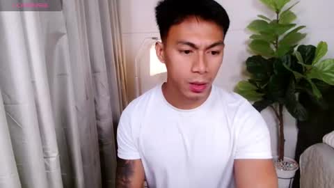 Snapshot of pinoymilker chatting on 07-06-26, 05:48 ethan online show from 07-06-26, 05:48
