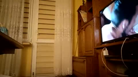 piotruspan94 online show from 05-10-26, 12:16