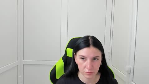 Snapshot of piper_smilee chatting on 05-20-26, 12:22 Piper online show from 05-20-26, 12:22