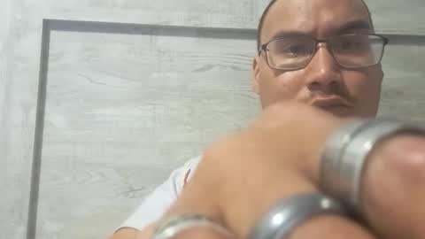 pirahna1012 online show from 06-08-26, 09:53