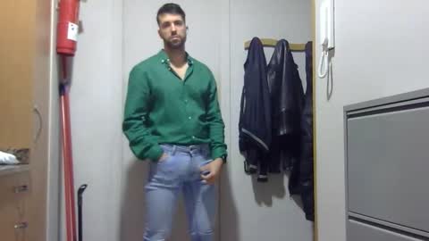 pitruki00 online show from 02-11-26, 08:41