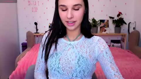 Snapshot of pixie_molly chatting on 07-09-26, 03:32 Molly online show from 07-09-26, 03:32