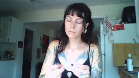pixiecatfairy online show from 07-25-26, 07:44