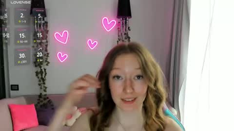 Pixie Crush  online show from 05-12-26, 03:20