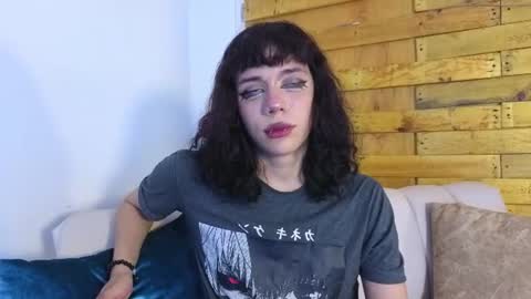 Snapshot of pixy_20 chatting on 07-12-26, 03:52 cris online show from 07-12-26, 03:52