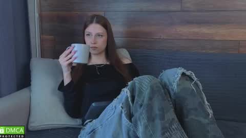 Snapshot of pizza_pepperonii chatting on 05-17-26, 10:33 violeta online show from 05-17-26, 10:33