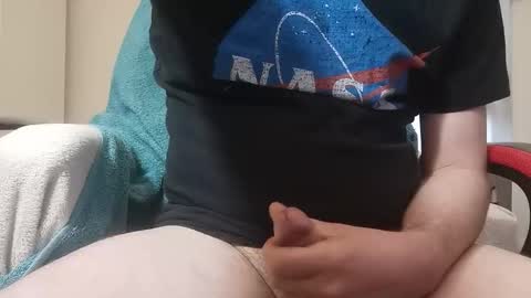 Snapshot of pladplad chatting on 01-22-25, 12:27 PLADPLAS online show from 01-22-25, 12:27