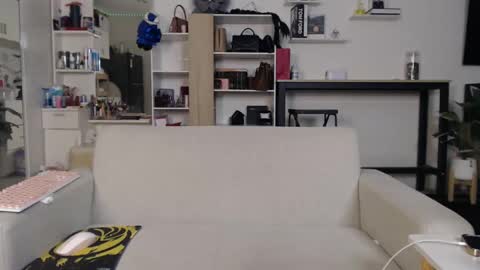 Snapshot of plasticgirll chatting on 02-14-25, 05:25 plasticgirll online show from 02-14-25, 05:25