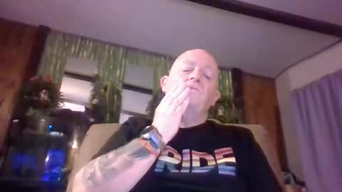 Snapshot of playboychas chatting on 03-29-26, 04:01 chaz online show from 03-29-26, 04:01