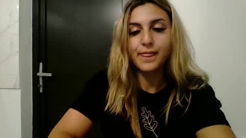 PlayfulNicole online show from 06-04-26, 02:39