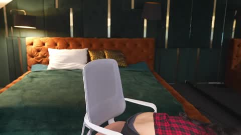 Lana online show from 04-07-26, 10:15