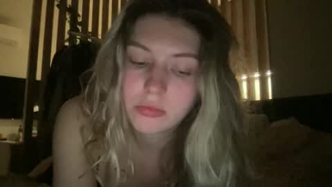 call me Sara  my ONLYFANS  online show from 04-19-26, 08:00