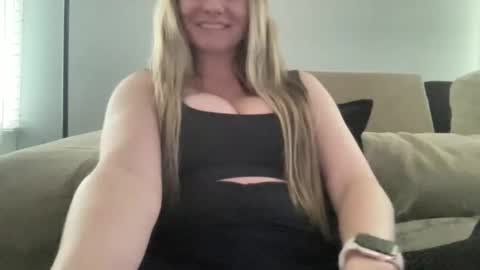 Caity online show from 05-27-26, 09:23