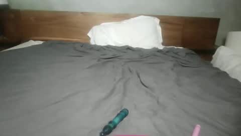 please_daddy_69 online show from 03-21-26, 09:36