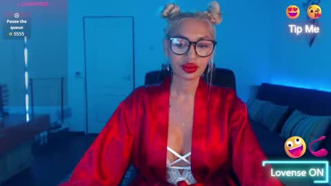 Victoria online show from 09-10-25, 07:14