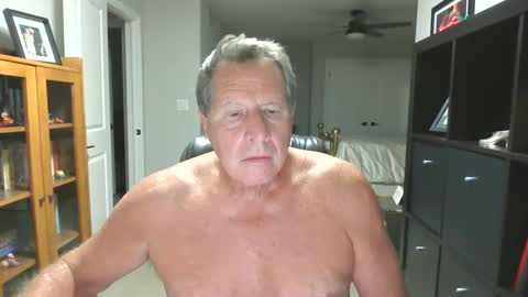 pleeeezeher online show from 09-17-25, 03:19