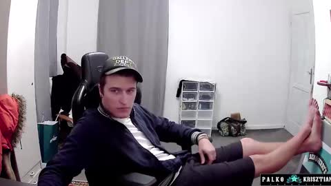 Snapshot of plkrisztian chatting on 02-14-26, 06:48 plkrisztian online show from 02-14-26, 06:48