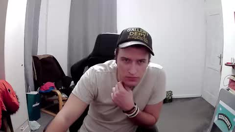 Snapshot of plkrisztian chatting on 03-06-26, 11:56 plkrisztian online show from 03-06-26, 11:56