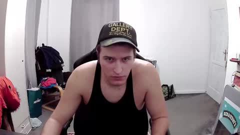 Snapshot of plkrisztian chatting on 03-08-26, 03:38 plkrisztian online show from 03-08-26, 03:38