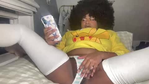 Snapshot of plushicore chatting on 03-09-26, 02:15 stariette online show from 03-09-26, 02:15