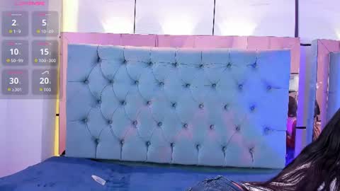 Snapshot of pocahontas_pow chatting on 07-14-26, 12:00 Pocahontas online show from 07-14-26, 12:00