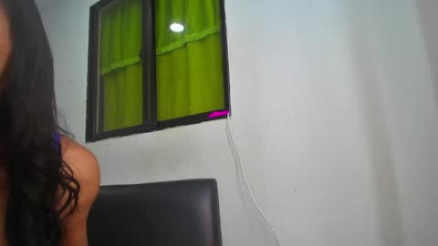 Nikole online show from 05-10-26, 11:43