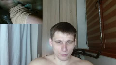 Snapshot of poliglotjoe2 chatting on 06-15-26, 04:20 Poliglotjoe2 online show from 06-15-26, 04:20