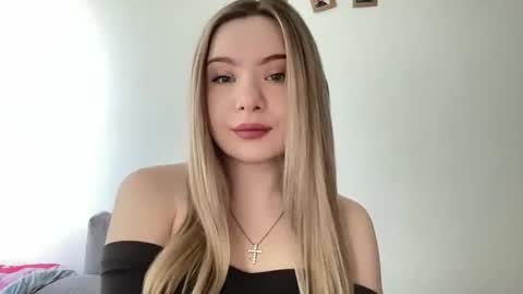 polishangel222 online show from 03-08-26, 10:41