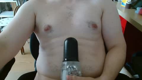 Snapshot of pollote8880 chatting on 06-07-26, 12:31 Pollote online show from 06-07-26, 12:31