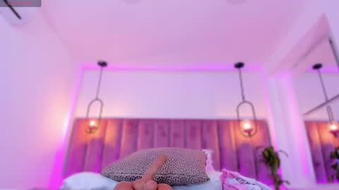 POLLY online show from 03-31-26, 10:15