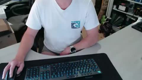 Dave online show from 04-14-26, 01:17