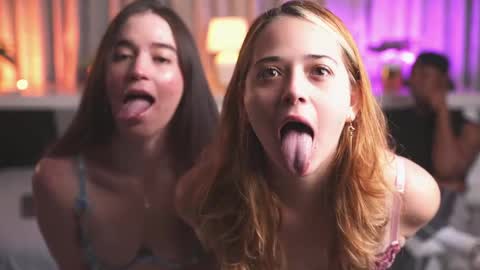             online show from 04-01-26, 01:41