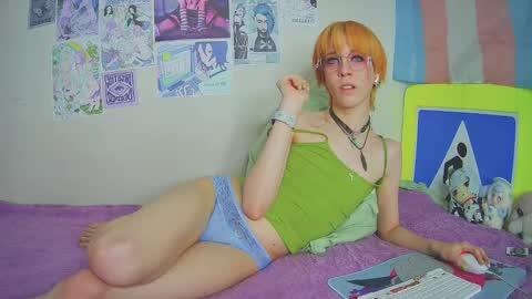 poppyfluffy online show from 03-08-26, 05:55