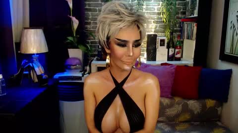 DivaGray online show from 02-13-26, 01:01