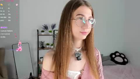 Snapshot of portia_bubbles chatting on 07-05-26, 07:59 Elizabeth online show from 07-05-26, 07:59