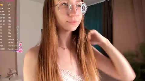 Snapshot of portia_bubbles chatting on 07-20-26, 08:17 Elizabeth online show from 07-20-26, 08:17