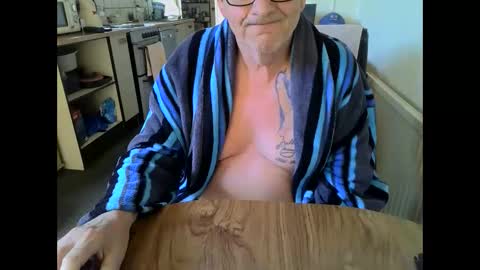 poshman65 online show from 06-05-26, 08:31