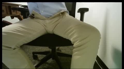 Snapshot of poundtownusa2016 chatting on 10-20-25, 11:54 ConchilDog online show from 10-20-25, 11:54