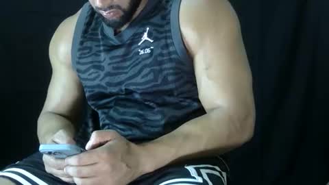 powerdmuscle online show from 05-09-26, 11:21